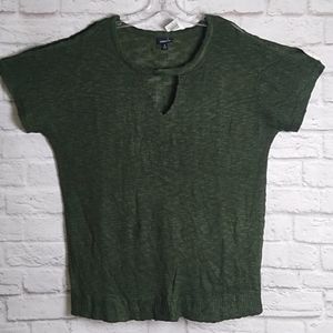 NWT Plus-size Lightweight Knit Cold Shoulder Top